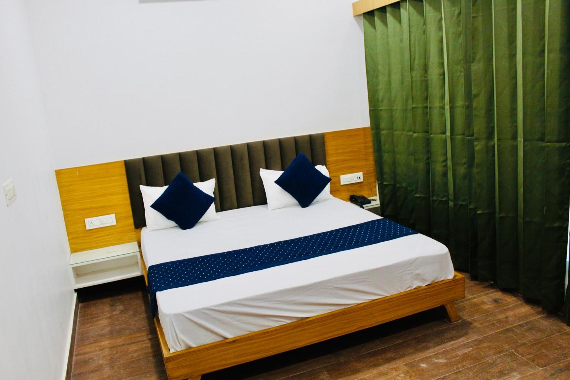 The Loya Hotel Muktsar Kültér fotó