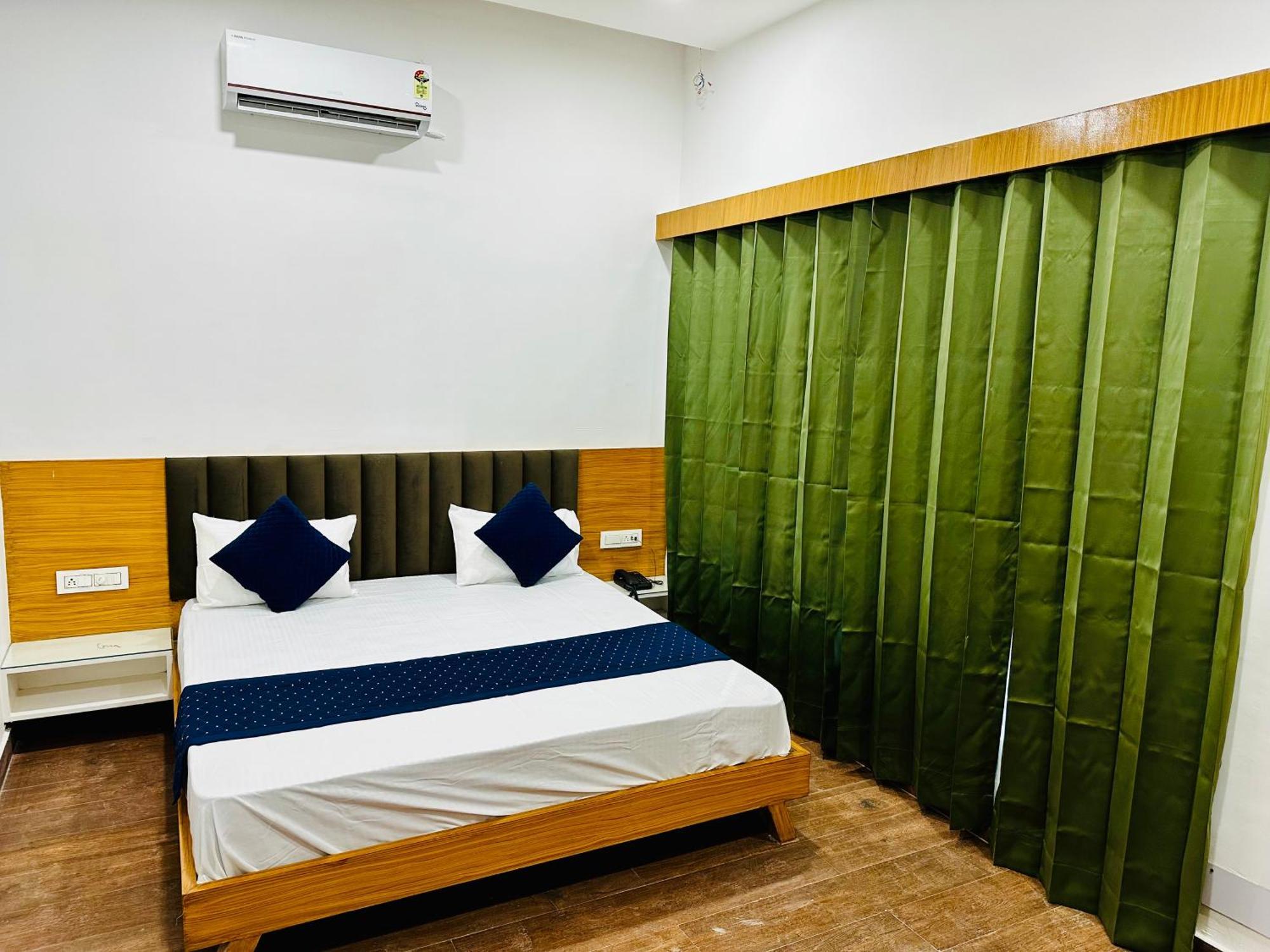 The Loya Hotel Muktsar Kültér fotó