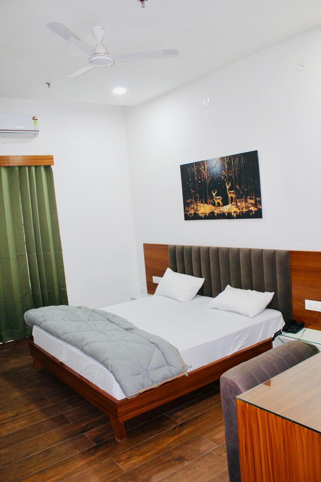 The Loya Hotel Muktsar Kültér fotó